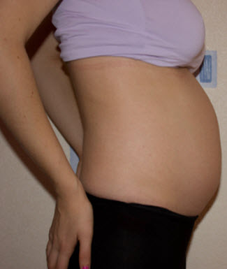 17 недель шевеление плода. Животик на 24 неделе беременности. Семнадцатая неделя беременности живот. Живот на 18 неделе вторая беременность. Живот на 22 неделе беременности.